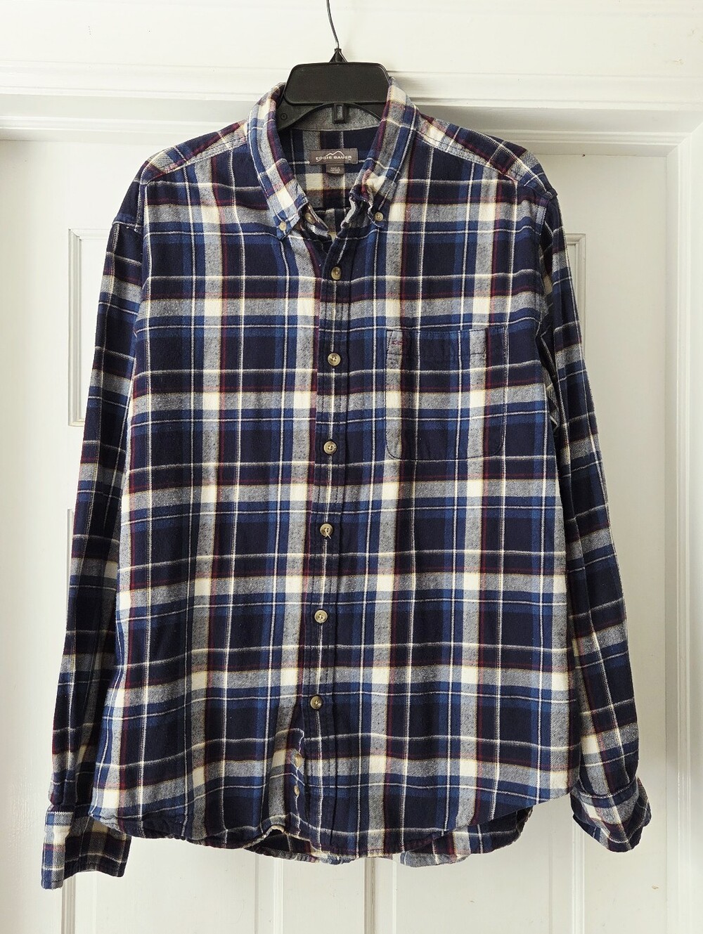 Eddie Bauer Men's XL Plaid Flannel Button Down Navy Cream Yellow Red 100% Cotton